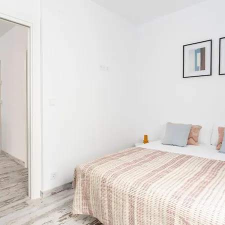 Apartamento De 4 Habitaciones En Santander *