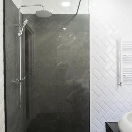 아파트 Apartamento De 4 Habitaciones En Santander *