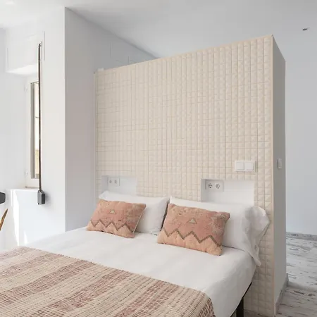 Apartamento De 4 Habitaciones En Santander * 산탄데르